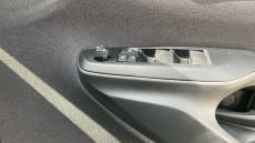 Toyota Yaris Cross 1.5 Hybrid Design 5dr CVT Hybrid Estate